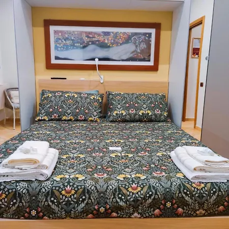 A Casa Di Chiara Salerno Apartment Exterior photo